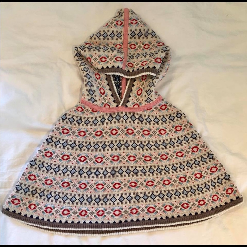 Stunning Hannah Anderson hooded cape/shawl sweater